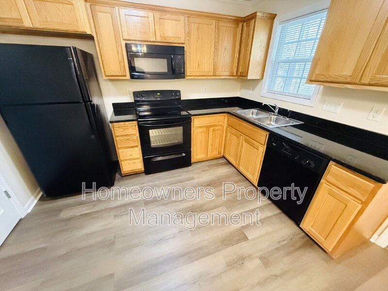 3332-C Kenmont Lane property image