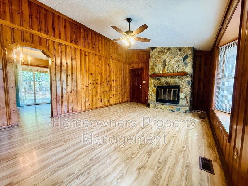 210 Tiverton Street property image