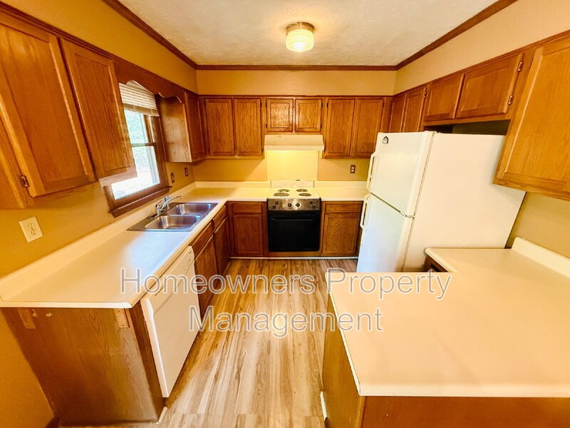 210 Tiverton Street property image