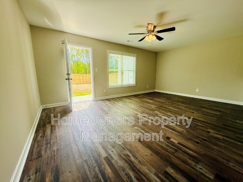Newly constructed Charming 3-Bed Townhouse with 2.5 Baths at 8107 King Road, Fayetteville! property image