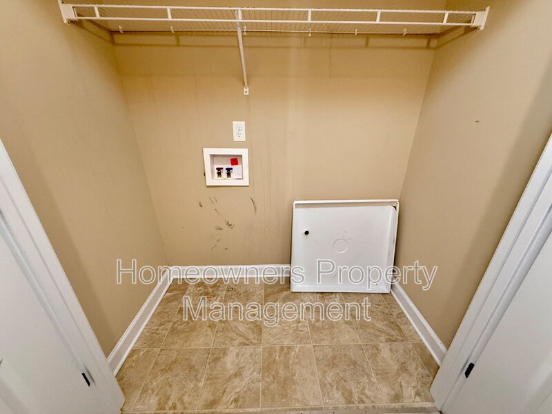 Charming 3-Bed Gem at 422 Jamestown Ave, Fayetteville! property image