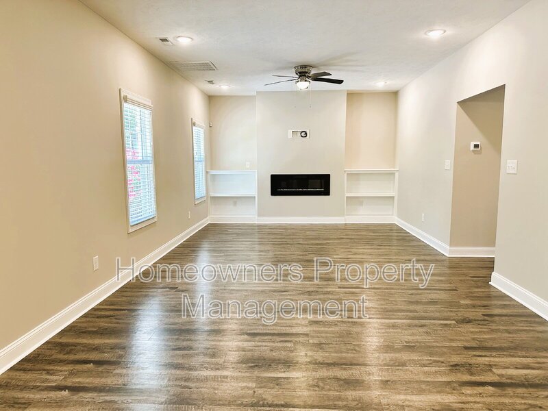 Discover Spacious Comfort: 4-Bedroom, 2.5-Bath Home at 1890 Frankie Avenue, Fayetteville! property image