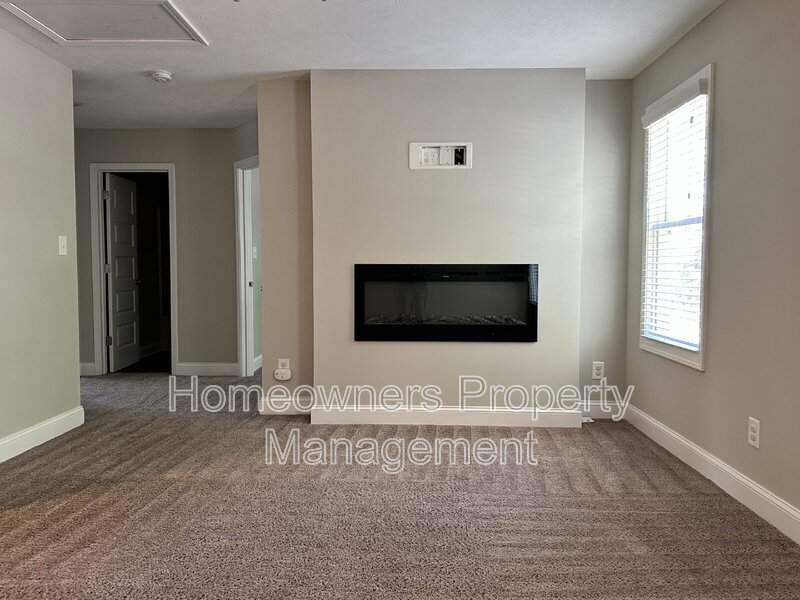 Discover Spacious Comfort: 4-Bedroom, 2.5-Bath Home at 1890 Frankie Avenue, Fayetteville! property image