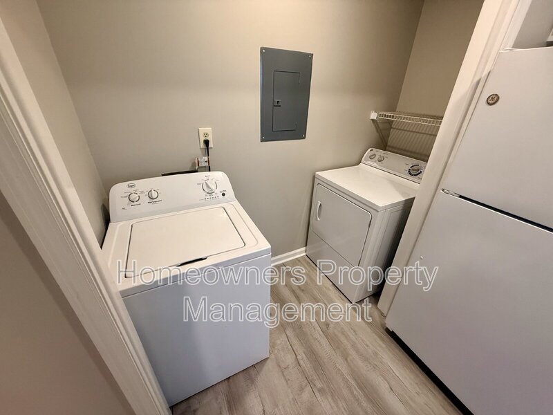 224-1 Waterdown Dr property image