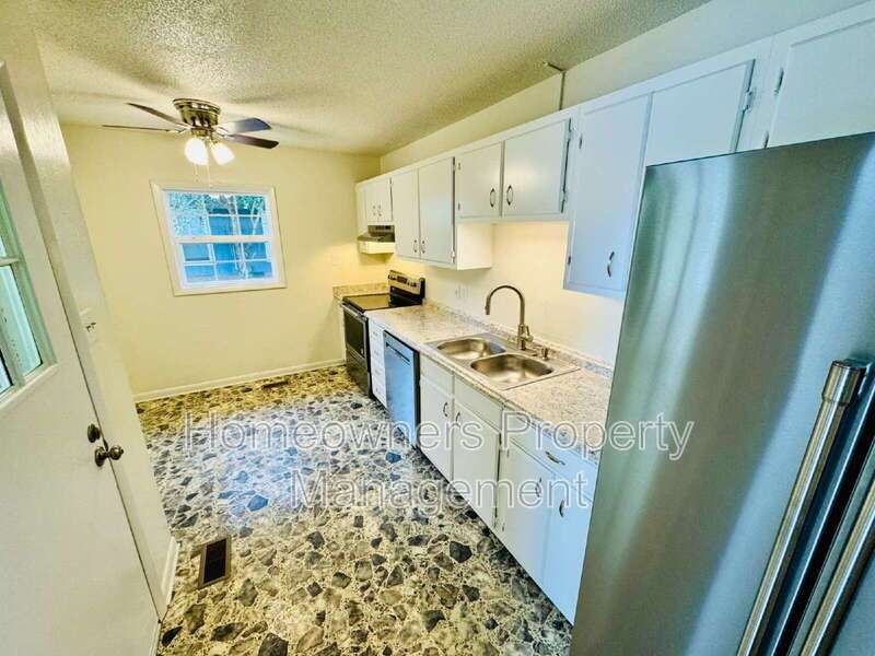 Charming 3-Bed, 2-Bath Haven at 1009 Louisburg Place, Fayetteville! property image
