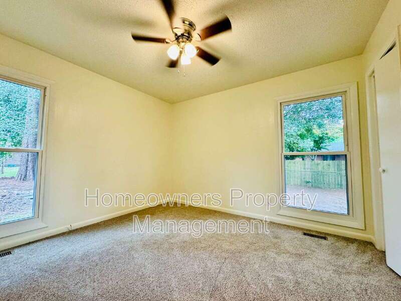 Charming 3-Bed, 2-Bath Haven at 1009 Louisburg Place, Fayetteville! property image