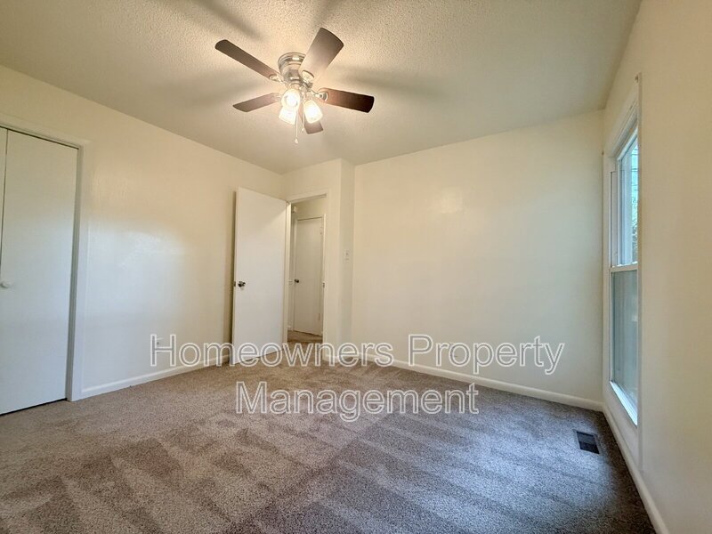 Charming 3-Bed, 2-Bath Haven at 1009 Louisburg Place, Fayetteville! property image