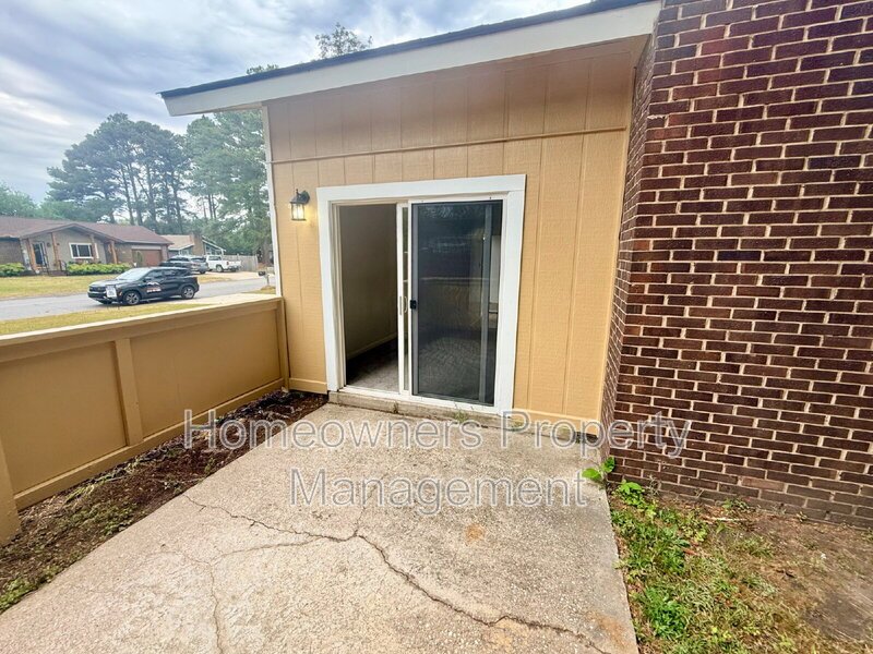Charming 3-Bed, 2-Bath Haven at 1009 Louisburg Place, Fayetteville! property image