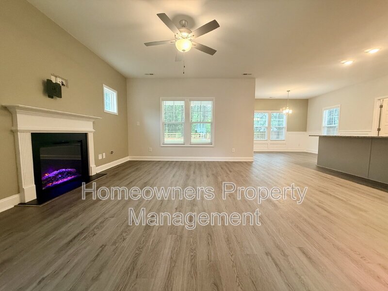 Charming 3-Bed Home with 2.5 Baths at 227 Flying Bolt Drive! property image