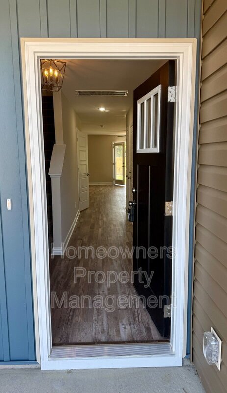 3-Bed Townhouse with 2.5 Baths at 8103 King Rd, Fayetteville! property image