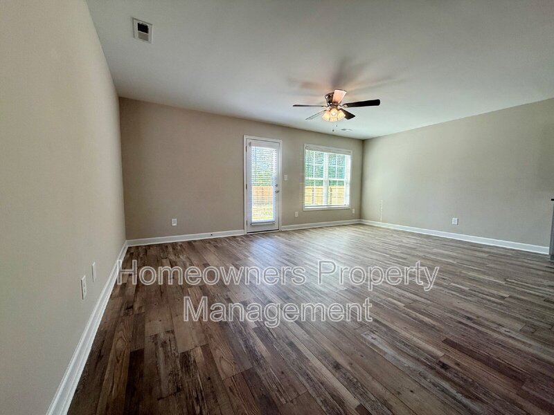 3-Bed Townhouse with 2.5 Baths at 8103 King Rd, Fayetteville! property image
