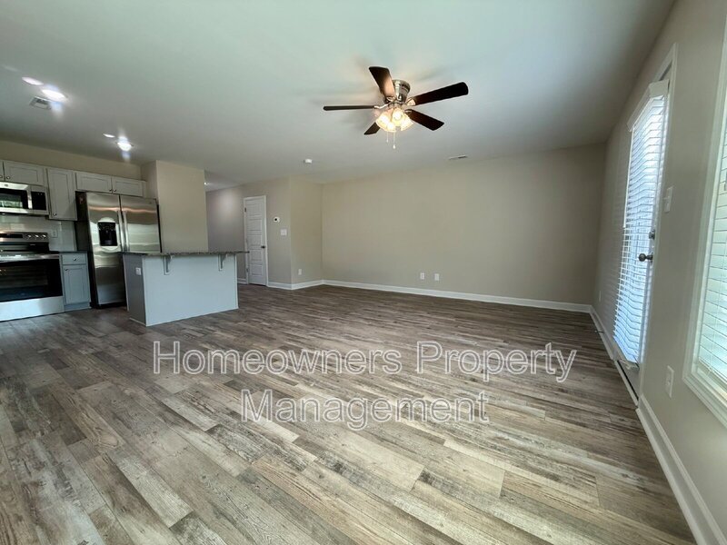 3-Bed Townhouse with 2.5 Baths at 8103 King Rd, Fayetteville! property image