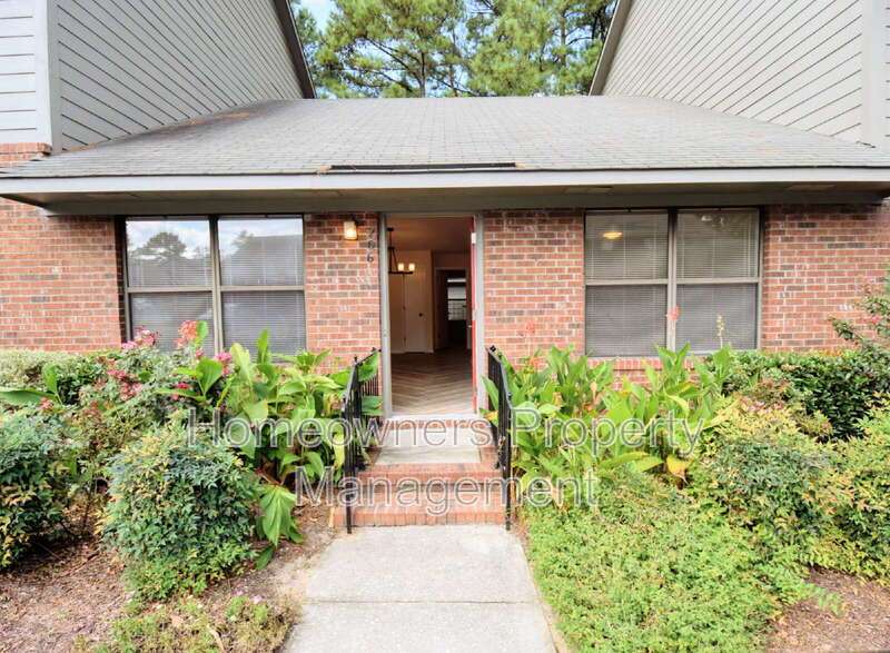 206 Villa Dr, Fayetteville! property image