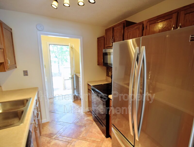 206 Villa Dr, Fayetteville! property image