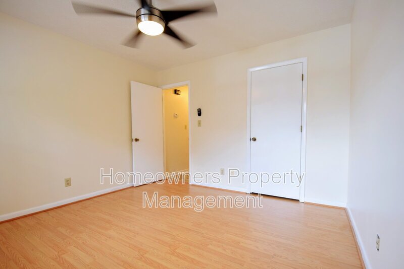 206 Villa Dr, Fayetteville! property image