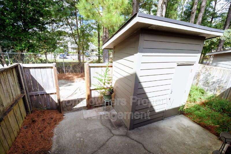 206 Villa Dr, Fayetteville! property image