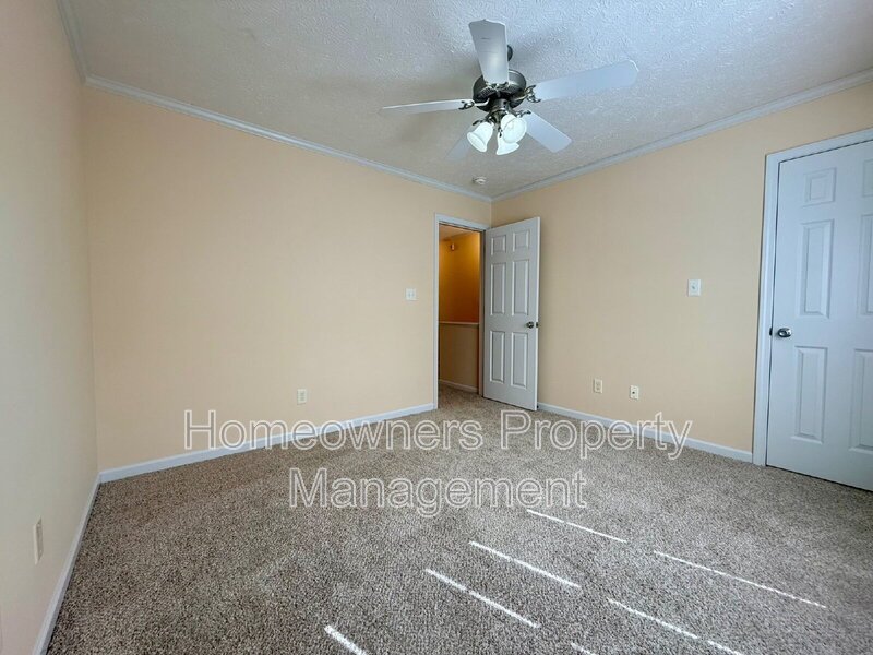 3332 Kenmont Lane Apt E-Hill Street Townhomes property image