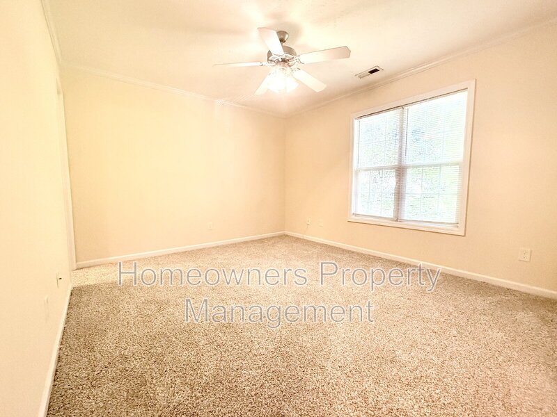 3332 Kenmont Lane Apt E-Hill Street Townhomes property image