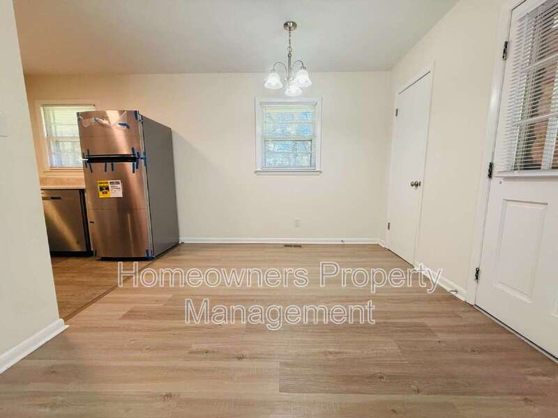 Cozy Living Awaits at 718 Dwain Dr! property image