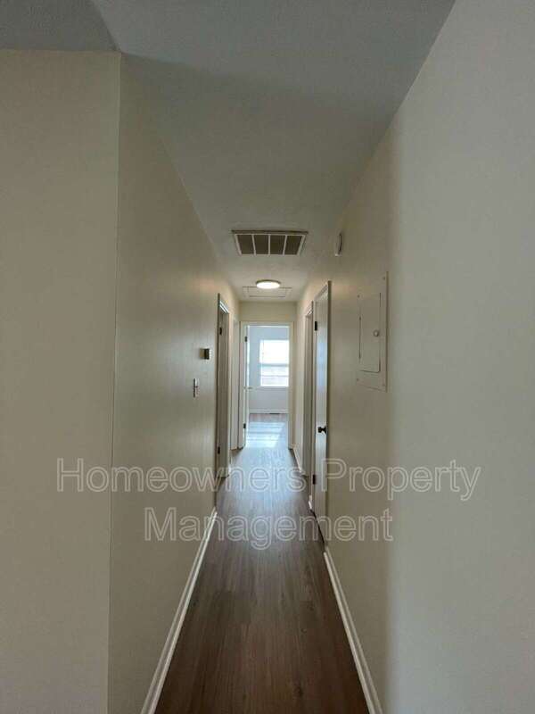 Cozy Living Awaits at 718 Dwain Dr! property image