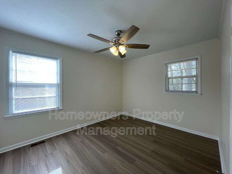 Cozy Living Awaits at 718 Dwain Dr! property image