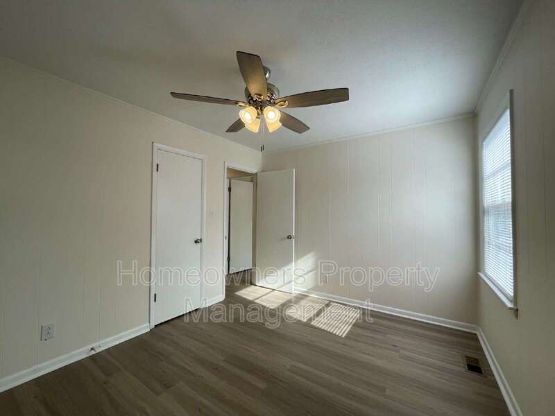Cozy Living Awaits at 718 Dwain Dr! property image
