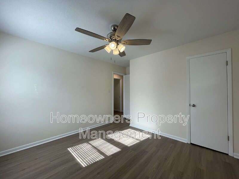 Cozy Living Awaits at 718 Dwain Dr! property image