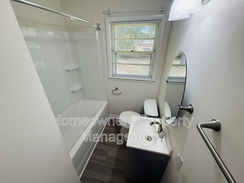 Cozy Living Awaits at 718 Dwain Dr! property image