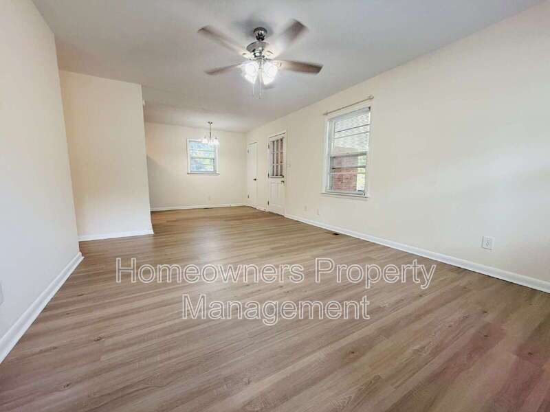 Cozy Living Awaits at 718 Dwain Dr! property image