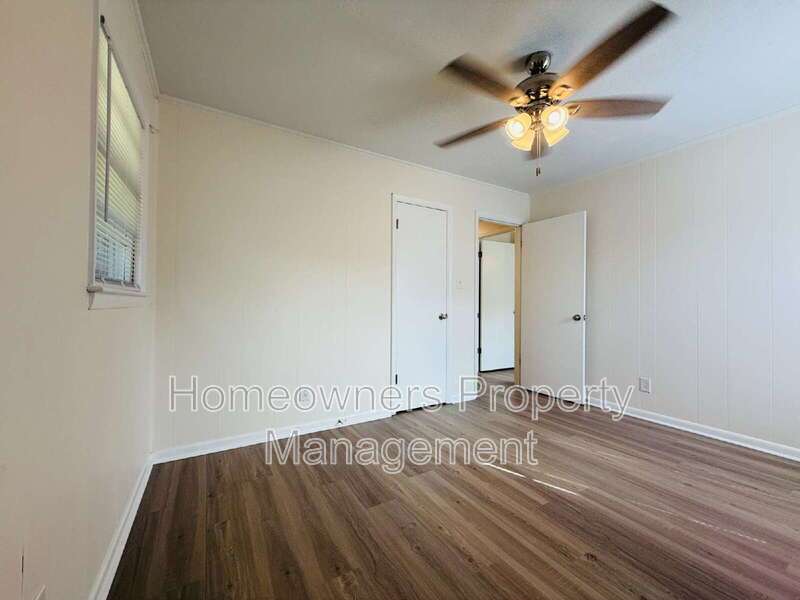 Cozy Living Awaits at 718 Dwain Dr! property image
