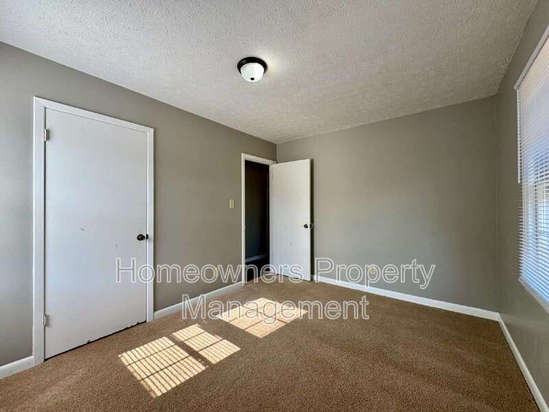 Charming 3-Bed, 2-Bath Gem in Fayetteville - 1222 Kienast Dr! property image