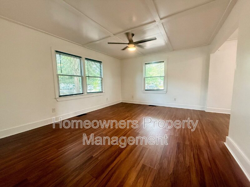 Charming 3-Bedroom Raeford Home with 2 Full Baths at 113 N Wright St in Raeford property image