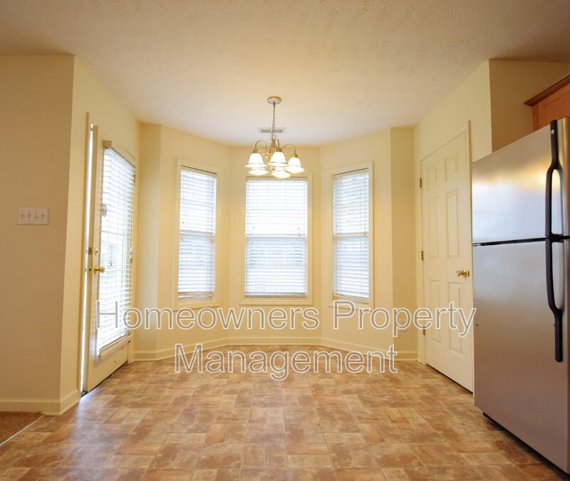 Delightful 3-Bedroom Retreat with 2 Full Baths at 127 Blue Water Dr, Raeford - Spacious 1850 Sq Ft Living! property image