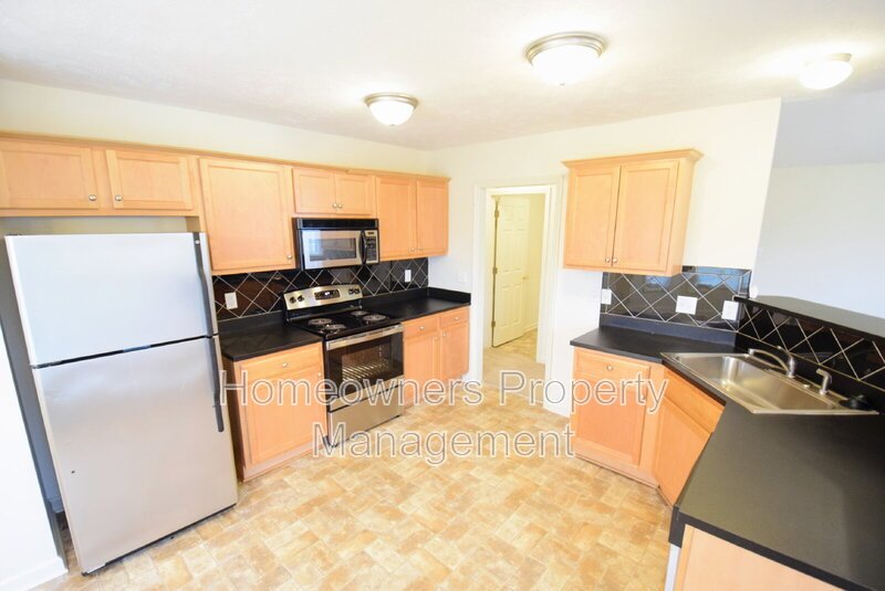 Delightful 3-Bedroom Retreat with 2 Full Baths at 127 Blue Water Dr, Raeford - Spacious 1850 Sq Ft Living! property image