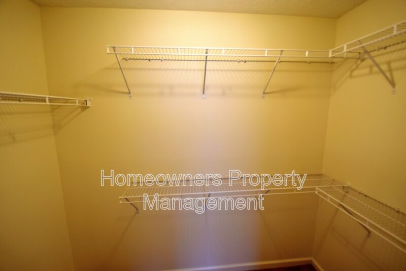 Delightful 3-Bedroom Retreat with 2 Full Baths at 127 Blue Water Dr, Raeford - Spacious 1850 Sq Ft Living! property image