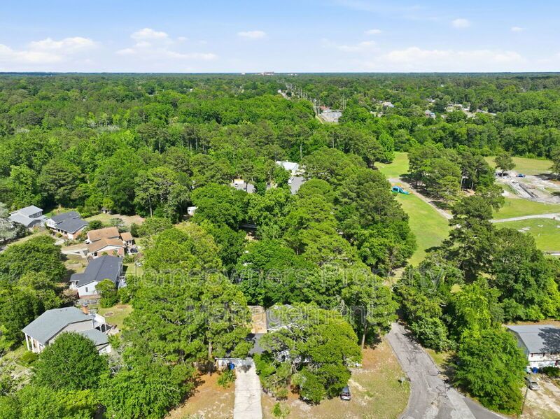 Delightful 3-Bed Haven with 2.5 Baths and Spacious 1667 Sq Ft at 1902 Paisley Ave, Fayetteville! property image