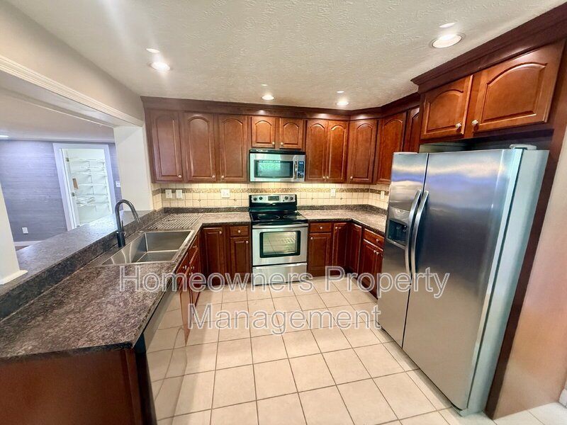 Delightful 3-Bed, 2-Bath Retreat with 1,559 Sq Ft of Comfort on Cherokee Drive! property image
