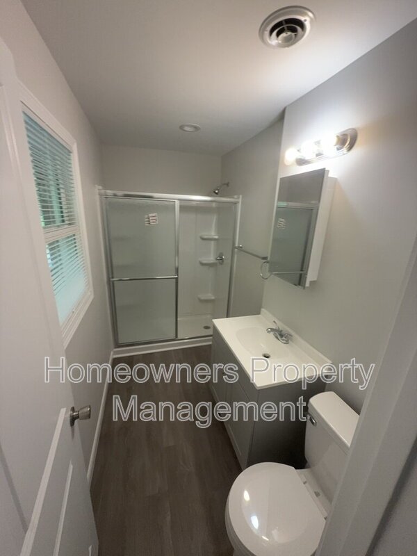 Great 3-Bedroom Oasis with 2 Full Baths in Fayetteville's Prime Location – Your Perfect Home Awaits at 4736 Rosehill Rd! *** 2 weeks free off the first month's rent.*** property image