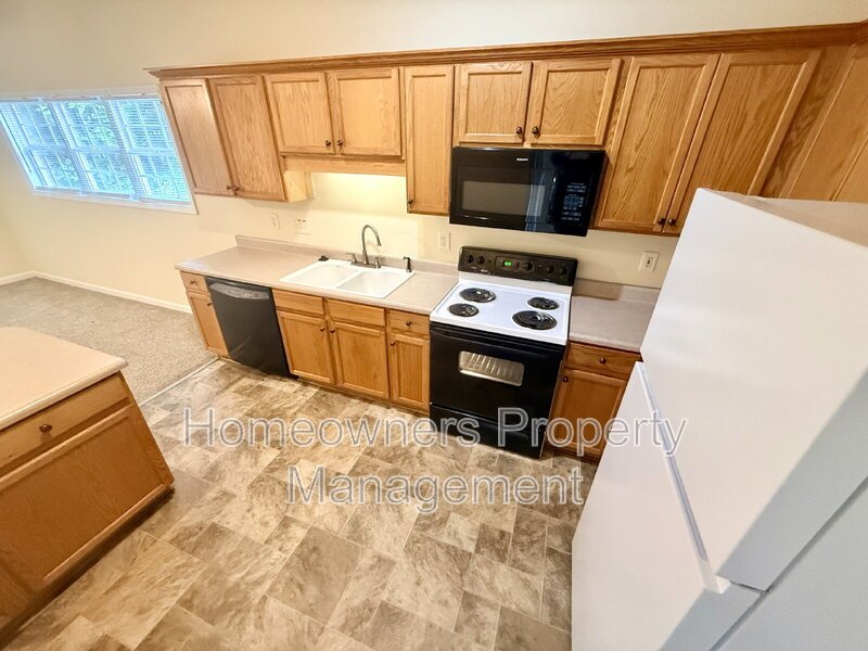 Charming 2-Bed Apartment at 522 Longview Dr – Cozy Living in Fayetteville! property image