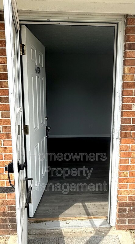 *** 2 weeks free off the first month's rent.***
Charming 3-Bed Retreat with Modern Comforts on Rosehill Rd, Fayetteville! property image