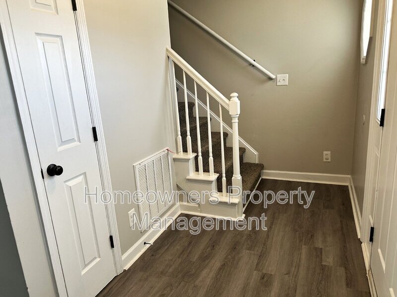 1311 Shoshone Pl property image