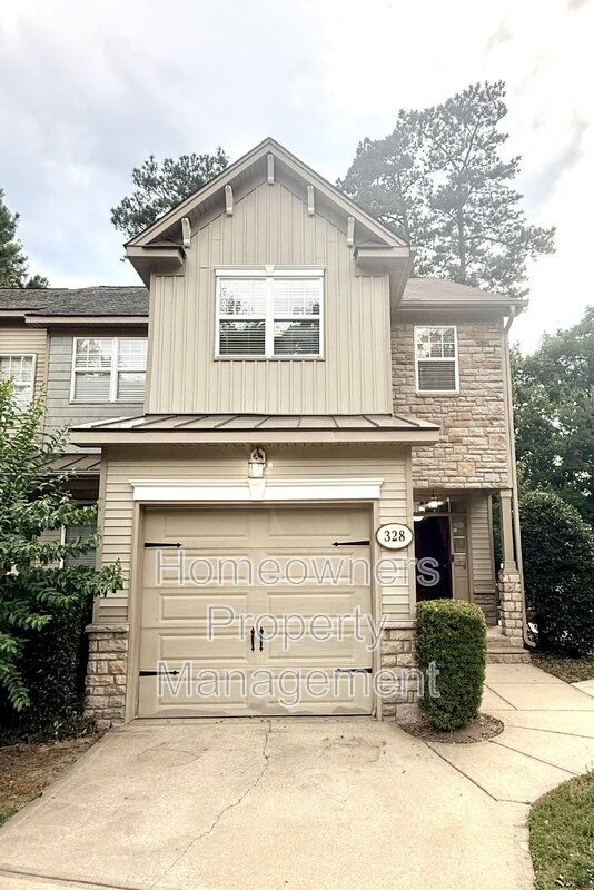 Amazing 2-Bed Home with 2.5 Baths in Fayetteville's Prime Location property image