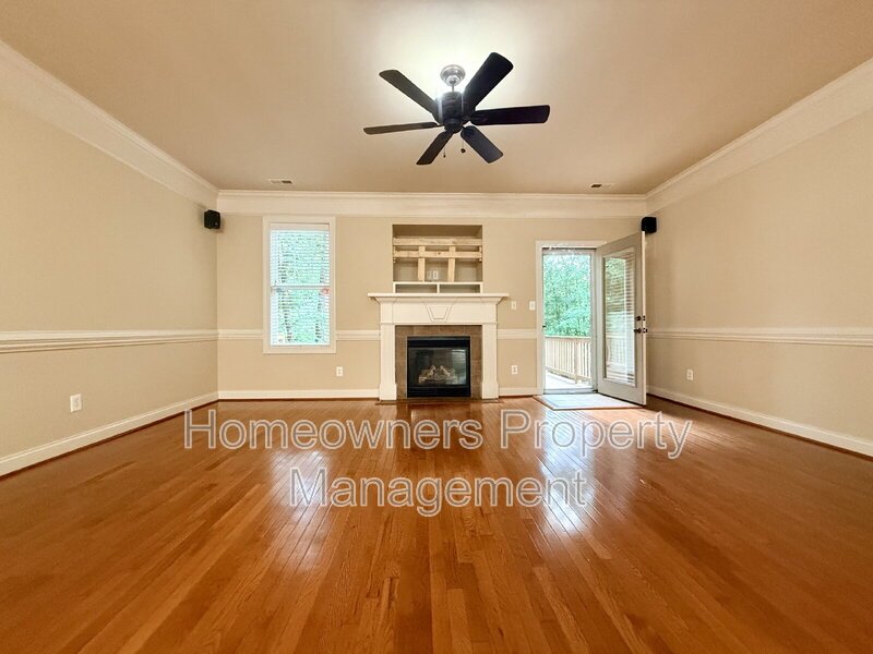 Amazing 2-Bed Home with 2.5 Baths in Fayetteville's Prime Location property image