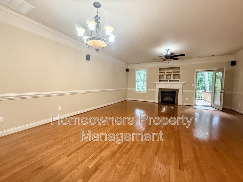 Amazing 2-Bed Home with 2.5 Baths in Fayetteville's Prime Location property image