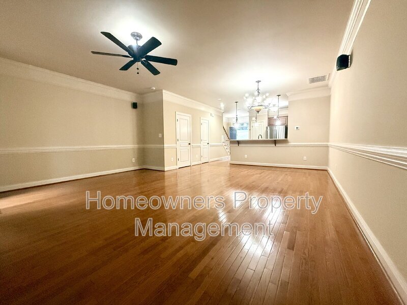 Amazing 2-Bed Home with 2.5 Baths in Fayetteville's Prime Location property image