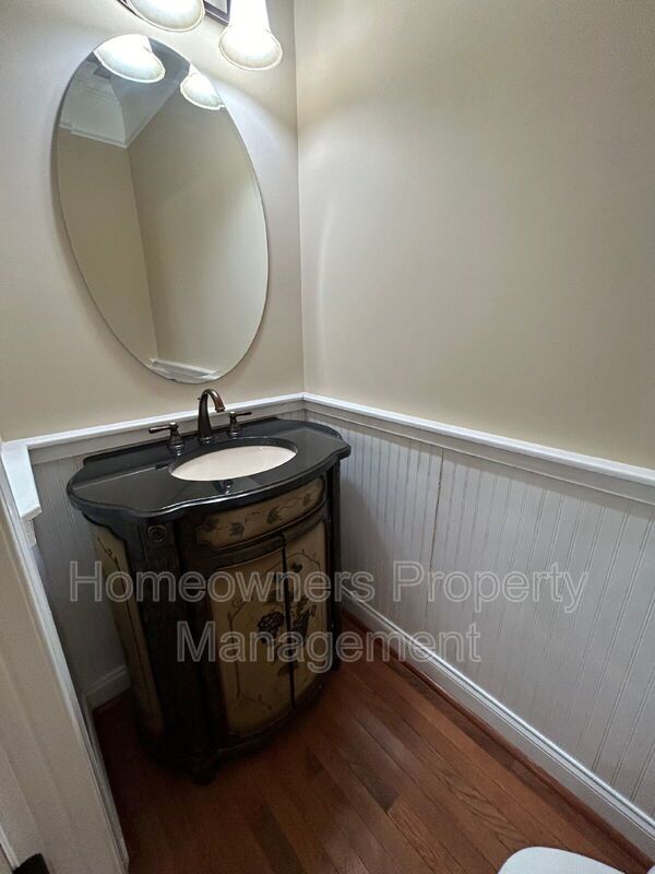 Amazing 2-Bed Home with 2.5 Baths in Fayetteville's Prime Location property image