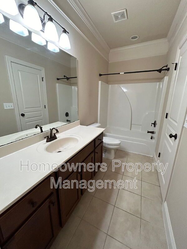 Amazing 2-Bed Home with 2.5 Baths in Fayetteville's Prime Location property image