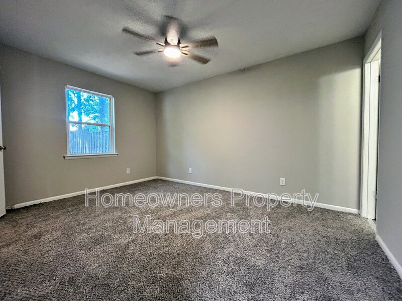 Charming 2-Bedroom Retreat with 2 Full Baths in Fayetteville! property image