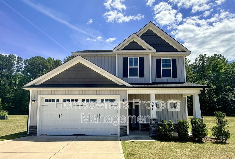 Amazing 3-Bed Oasis with 2.5 Baths in Spring Lake – 1511 Sq Ft of Comfort at 580 Hayes Road!