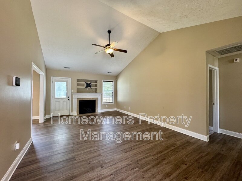 Great 3-Bed, 2-Bath Home at 230 Hunters Creek Dr, Raeford – Perfect Blend of Comfort & Style! property image